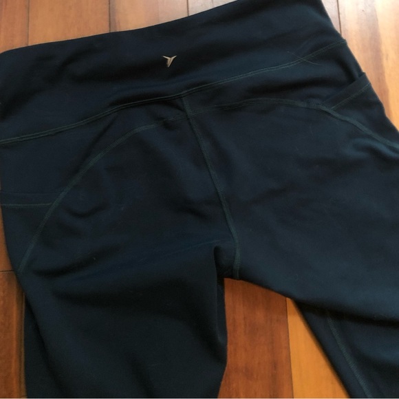 MOVING SALE OLD NAVY - TEAL- HIGH WAIST-GO DRY- LEGGINGS - Picture 3 of 4